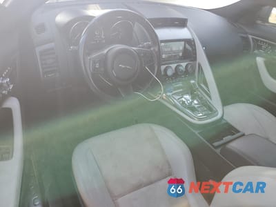 Zdjęcie 8 z 13 samochodu: 2017 JAGUAR F-TYPE VIN:SAJWA6AT0H8K45057 - miniatura