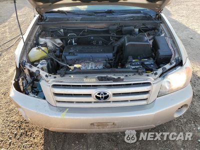 Zdjęcie 11 z 13 samochodu: 2004 TOYOTA HIGHLANDER VIN:JTEDD21A240080427 - miniatura