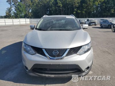 Piąte zdjęcie samochodu w środku: 2017 NISSAN ROGUE SPORT S VIN:JN1BJ1CRXHW136380 - miniatura
