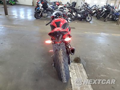 Czwarte zdjęcie samochodu z boku: 2020 BMW S 1000 RR VIN:WB10E2309LZJ28825 - miniatura