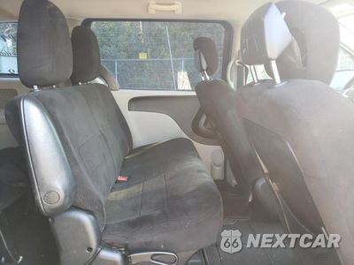 Zdjęcie 11 z 14 samochodu: 2016 DODGE GRAND CARAVAN SE VIN:2C4RDGBG3DR512944 - miniatura