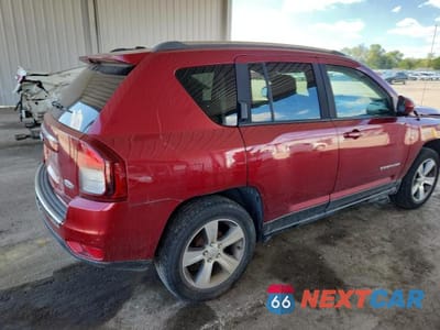 Trzecie zdjęcie samochodu z tyłu: 2016 JEEP COMPASS LATITUDE VIN:1C4NJCEA2GD789907 - miniatura