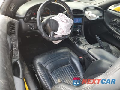 Zdjęcie 8 z 12 samochodu: 2003 CHEVROLET CORVETTE VIN:1G1YY22G835100137 - miniatura