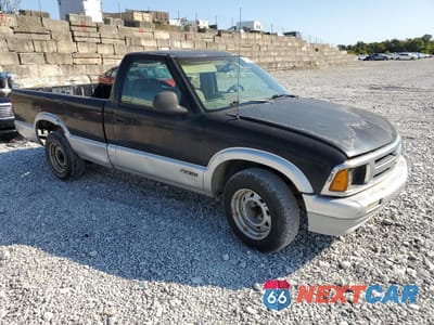 Czwarte zdjęcie samochodu z boku: 1995 CHEVROLET S TRUCK S10 VIN:1GCCS14Z0S8237355 - miniatura