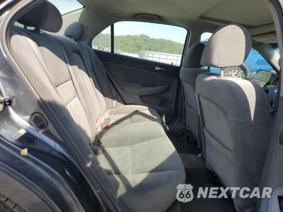 Zdjęcie 10 z 12 samochodu: 2003 HONDA ACCORD EX VIN:1HGCM56633A003212 - miniatura