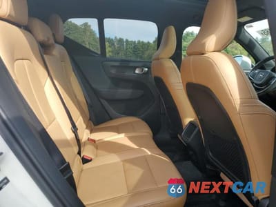 Zdjęcie 11 z 13 samochodu: 2019 VOLVO XC40 T5 MOMENTUM VIN:YV4162UK5K2111660 - miniatura