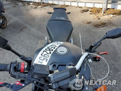 Piąte zdjęcie samochodu w środku: 2015 YAMAHA FZ09 C VIN:JYARN33Y4FA001596 - miniatura