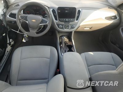 Zdjęcie 8 z 15 samochodu: 2020 CHEVROLET MALIBU LS VIN:1G1ZB5ST4LF115555 - miniatura