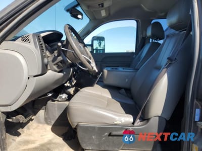 Zdjęcie 7 z 12 samochodu: 2010 GMC SIERRA K2500 HEAVY DUTY VIN:1GT4KZB63AF127664 - miniatura