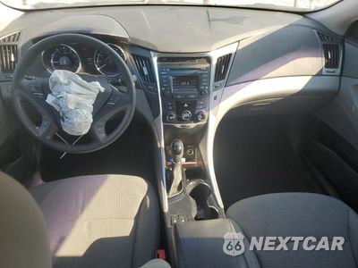Zdjęcie 8 z 13 samochodu: 2014 HYUNDAI SONATA GLS VIN:5NPEB4AC5EH811318 - miniatura