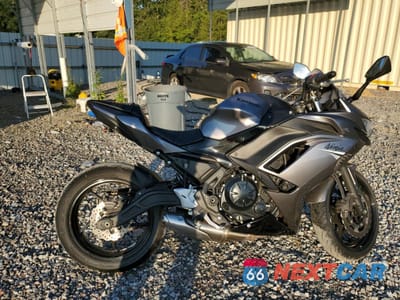 2021 KAWASAKI EX650 M ML5EXEM18MDA37696 - główne zdjęcie licytacji z USA - miniatura