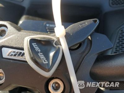 Zdjęcie 8 z 10 samochodu: 2021 CAN-AM SPYDER ROADSTER RT VIN:2BXNBDD22MV003262 - miniatura