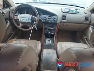 Zdjęcie 8 z 14 samochodu: 2001 ACURA 3.2TL VIN:19UUA56661A011220 - miniatura