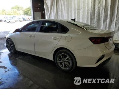 Drugie zdjęcie samochodu z przodu: 2023 KIA FORTE LX VIN:3KPF24AD7PE517911 - miniatura