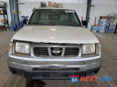 Piąte zdjęcie samochodu w środku: 2000 NISSAN FRONTIER KING CAB XE VIN:1N6DD26S4YC367260 - miniatura