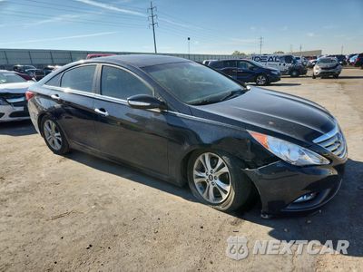 Czwarte zdjęcie samochodu z boku: 2011 HYUNDAI SONATA SE VIN:5NPEC4AC7BH063096 - miniatura