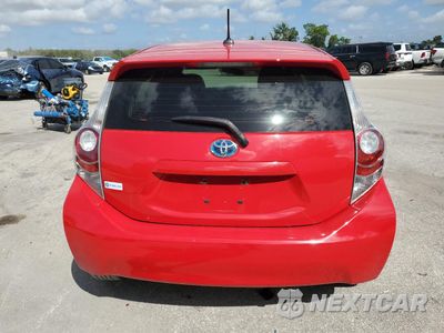 Zdjęcie 6 z 15 samochodu: 2014 TOYOTA PRIUS C VIN:JTDKDTB31E1068704 - miniatura