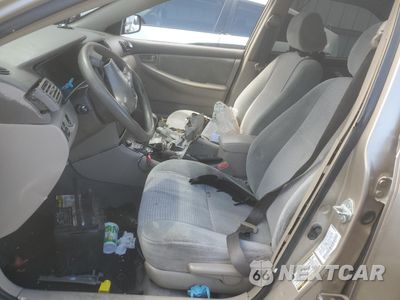 Zdjęcie 7 z 12 samochodu: 2005 TOYOTA COROLLA CE VIN:1NXBR32E45Z389195 - miniatura