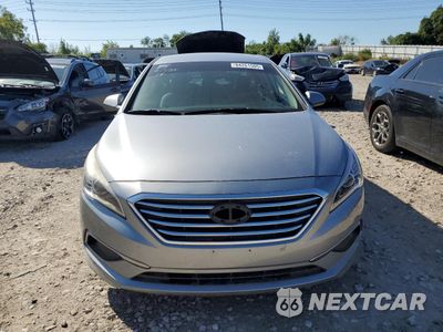 Piąte zdjęcie samochodu w środku: 2017 HYUNDAI SONATA SE VIN:5NPE24AF9HH586948 - miniatura