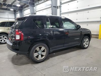 Trzecie zdjęcie samochodu z tyłu: 2017 JEEP COMPASS LATITUDE VIN:1C4NJDEB2HD154654 - miniatura