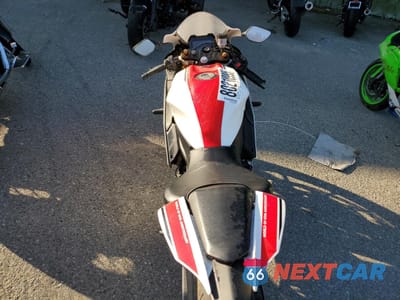 Zdjęcie 6 z 9 samochodu: 2022 YAMAHA YZFR7 VIN:JYARM38EXNA003210 - miniatura