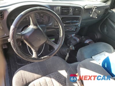 Zdjęcie 8 z 12 samochodu: 2001 CHEVROLET S TRUCK S10 VIN:1GCCS145918168211 - miniatura