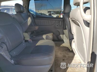 Zdjęcie 11 z 15 samochodu: 2005 TOYOTA SIENNA XLE VIN:5TDZA22C05S302514 - miniatura