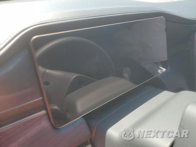 Zdjęcie 9 z 13 samochodu: 2024 RIVIAN R1S ADVENTURE VIN:7PDSGABA6RN036803 - miniatura