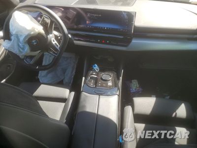Zdjęcie 8 z 12 samochodu: 2024 BMW 530 I VIN:WBA43FJ09RCR15139 - miniatura