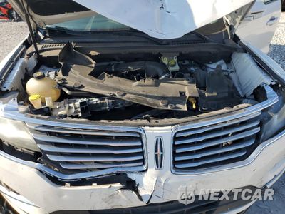 Zdjęcie 12 z 15 samochodu: 2017 LINCOLN MKC RESERVE VIN:5LMCJ3C90HUL61442 - miniatura