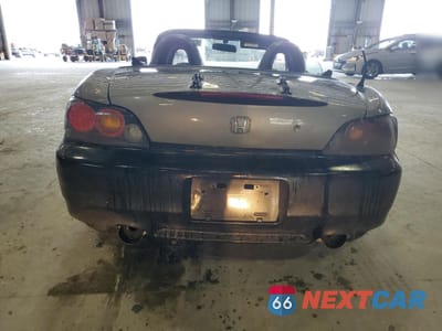 Zdjęcie 6 z 12 samochodu: 2004 HONDA S2000 VIN:JHMAP21484T000277 - miniatura