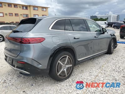 Trzecie zdjęcie samochodu z tyłu: 2023 MERCEDES-BENZ EQS SUV 580 4MATIC VIN:4JGDM4EB0PA015766 - miniatura