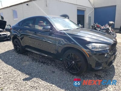 Czwarte zdjęcie samochodu z boku: 2018 BMW X6 M VIN:5YMKW8C51J0Y74606 - miniatura