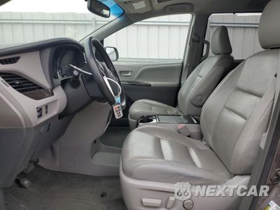 Zdjęcie 7 z 15 samochodu: 2015 TOYOTA SIENNA XLE VIN:5TDYK3DC9FS534431 - miniatura