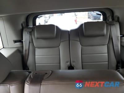 Zdjęcie 10 z 15 samochodu: 2006 JEEP COMMANDER LIMITED VIN:1J8HG48N26C275374 - miniatura