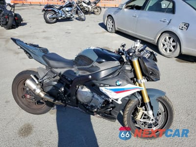 2018 BMW S 1000 R WB10D6208JZ762183 - główne zdjęcie licytacji z USA - miniatura