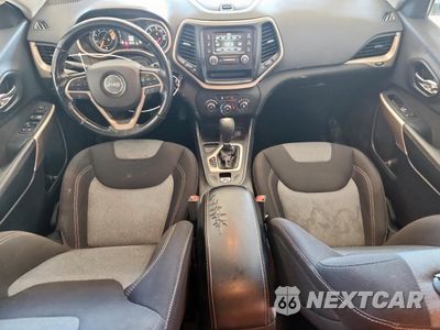 Zdjęcie 8 z 14 samochodu: 2018 JEEP CHEROKEE LATITUDE VIN:1C4PJLCB9JD542332 - miniatura