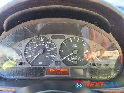 Zdjęcie 9 z 12 samochodu: 2005 BMW 325 XI VIN:WBAEU33465PR18678 - miniatura