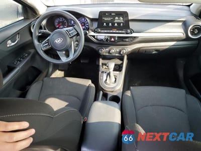 Zdjęcie 8 z 12 samochodu: 2020 KIA FORTE FE VIN:3KPF24AD2LE201133 - miniatura