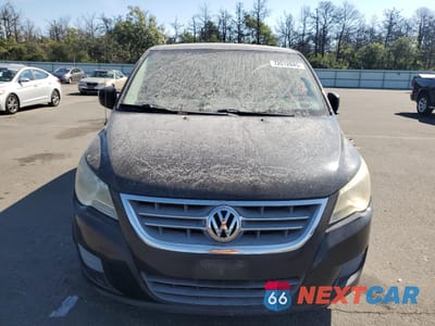 Piąte zdjęcie samochodu w środku: 2010 VOLKSWAGEN ROUTAN SE VIN:2V4RW3D18AR348281 - miniatura