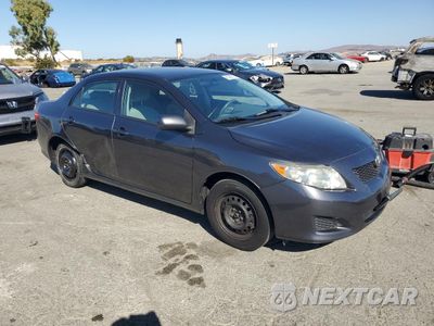 Czwarte zdjęcie samochodu z boku: 2010 TOYOTA COROLLA BASE VIN:1NXBU4EE7AZ286508 - miniatura