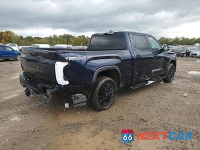 Trzecie zdjęcie samochodu z tyłu: 2024 TOYOTA TUNDRA CREWMAX LIMITED VIN:5TFWA5EC7RX035615 - miniatura