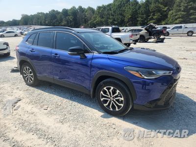Czwarte zdjęcie samochodu z boku: 2024 TOYOTA COROLLA CROSS SE VIN:7MUFBABGXRV062381 - miniatura