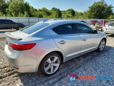 Trzecie zdjęcie samochodu z tyłu: 2013 ACURA ILX 20 TECH VIN:19VDE1F71DE000933 - miniatura
