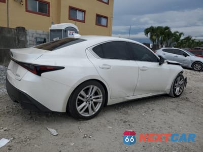Trzecie zdjęcie samochodu z tyłu: 2022 LEXUS IS 300 VIN:JTHAA1D26N5119604 - miniatura
