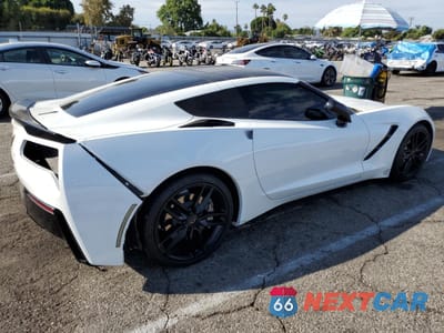 Trzecie zdjęcie samochodu z tyłu: 2016 CHEVROLET CORVETTE STINGRAY 1LT VIN:1G1YB2D76G5122447 - miniatura