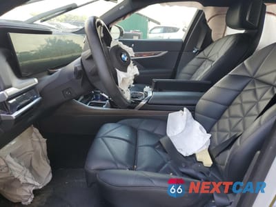 Zdjęcie 7 z 13 samochodu: 2023 BMW 740 I VIN:WBA23EH0XPCM87683 - miniatura