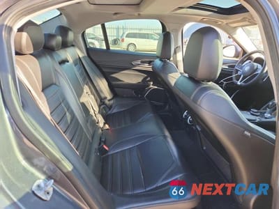 Zdjęcie 10 z 12 samochodu: 2017 ALFA ROMEO GIULIA TI VIN:ZARFAECN9H7529709 - miniatura