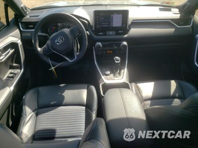 Zdjęcie 8 z 14 samochodu: 2020 TOYOTA RAV4 XSE VIN:JTMEWRFV6LJ040514 - miniatura