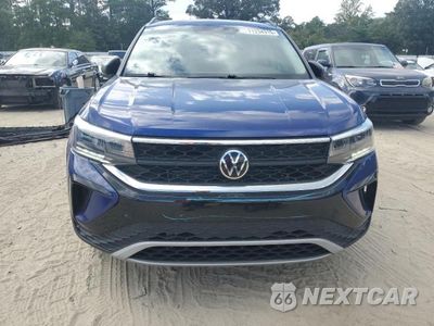 Piąte zdjęcie samochodu w środku: 2022 VOLKSWAGEN TAOS S VIN:3VVMX7B28NM050879 - miniatura